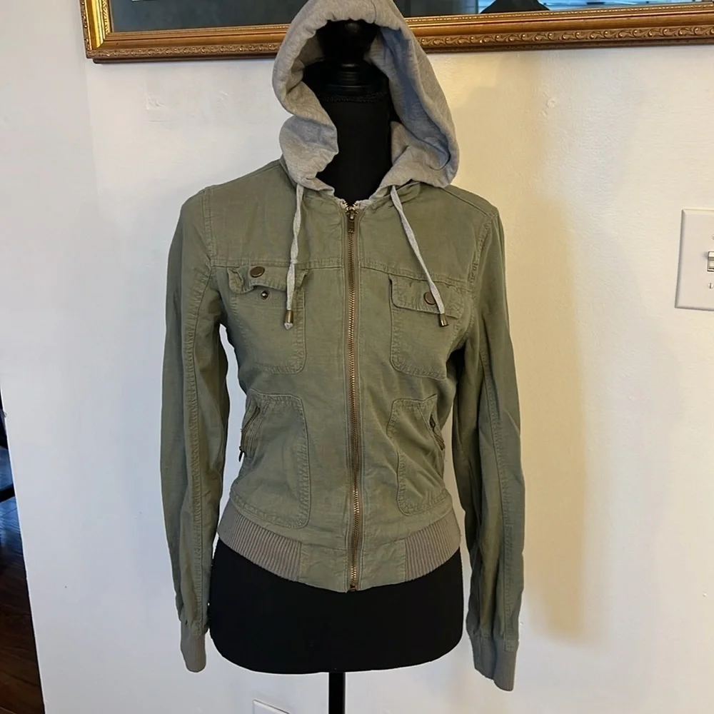Full Tilt Versatile Cotton & Spandex Layered Hooded Jacket W/Zip Pockets, Sz. S.